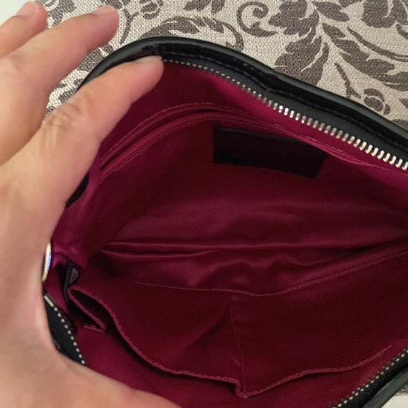 Coach - Picture 10 of 12